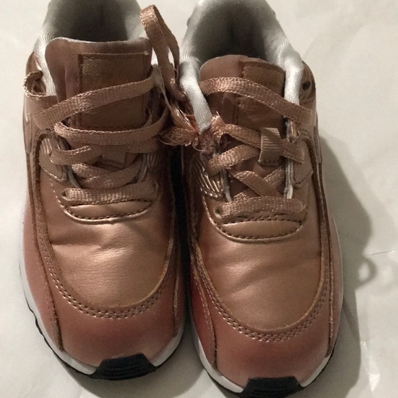 AIR MAX 90 SE ROSE GOLD LOW INFANT TODDLER SHOE 9 AIR MAX 90 SE ROSE GOLD LOW INFANT TODDLER SHOE 9